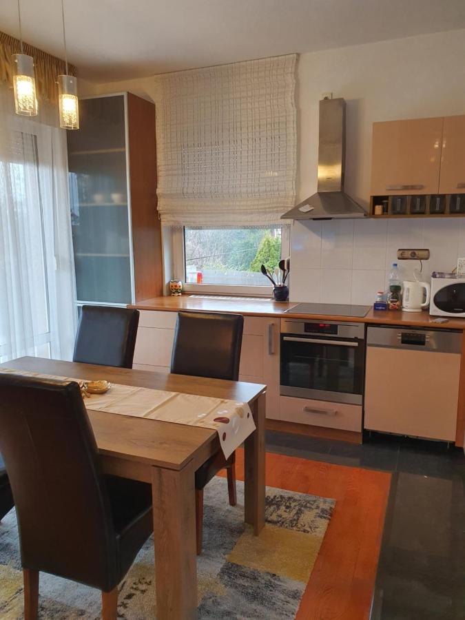 Adel Apartman 미슈콜츠 외부 사진